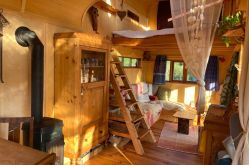 J. Wenskat - Baerbnb