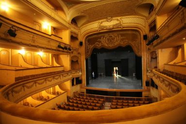 Théâtre de Lunéville
https://theatredeluneville.fr/evenement/visite-guidee-en-famille-journees-du-patrimoine/ 