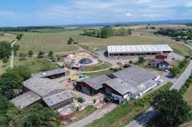https://fr-fr.facebook.com/people/GAEC-des-Brimbelles/100063579564158/