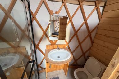 Yourte contemporaine