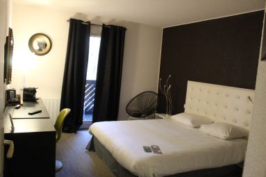 DR ENZO HOTELS