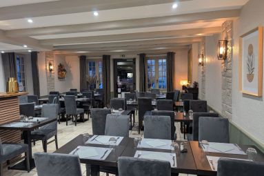 DR Restaurant A TABLE