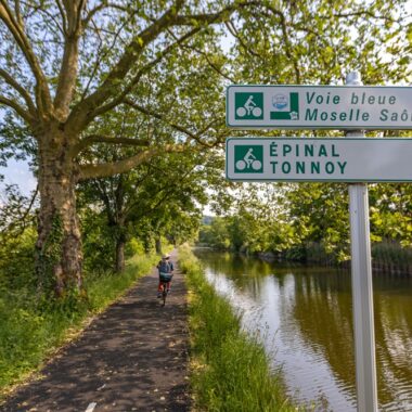 signalétique de la Voie Bleue sur une piste cyclable